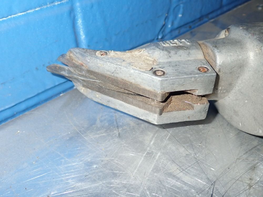 Kett Portable Electric Shear