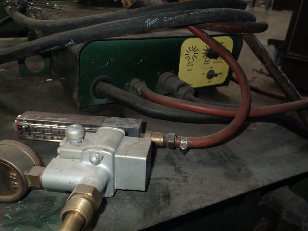 Line/union Carbide Welder