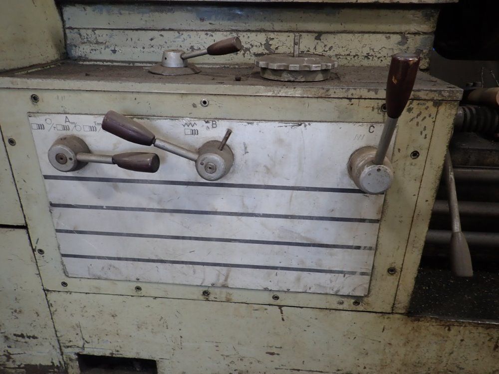 Poreba Gap Bed Lathe