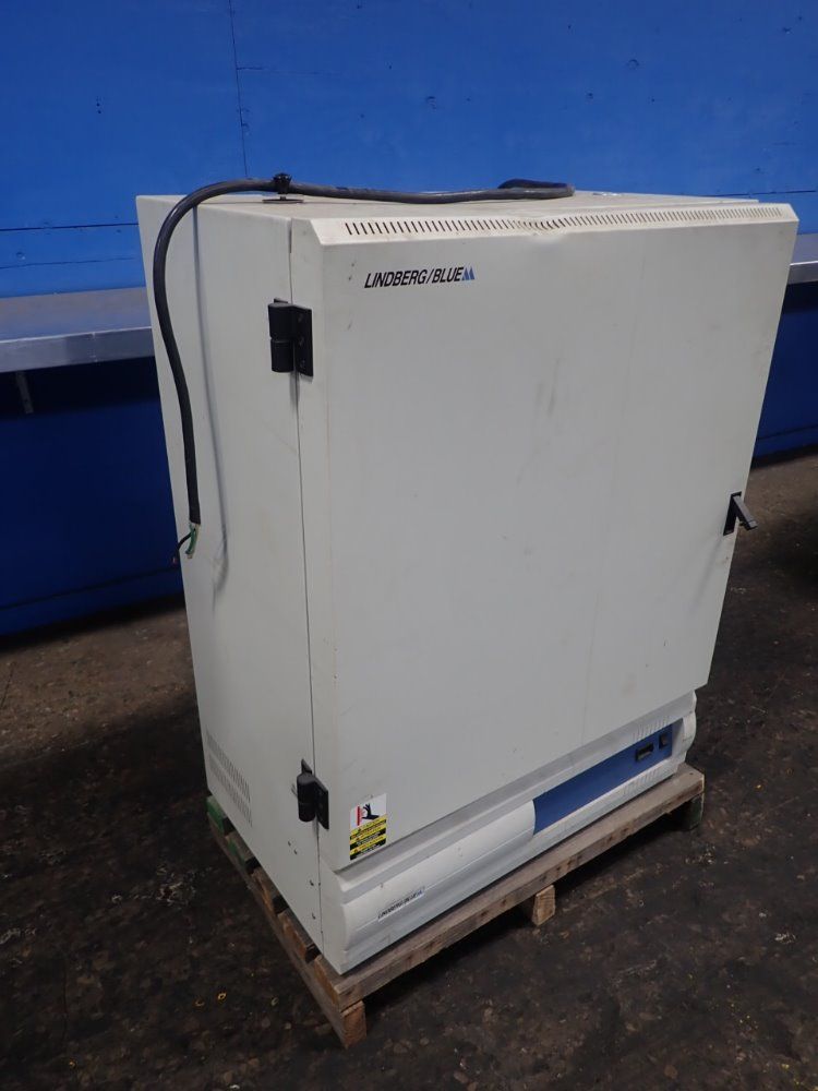 Lindberg / Blue M Incubator