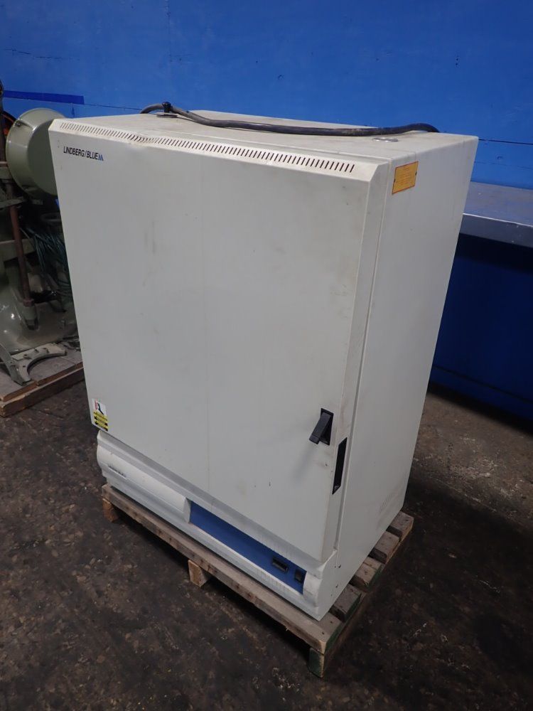 Lindberg / Blue M Incubator