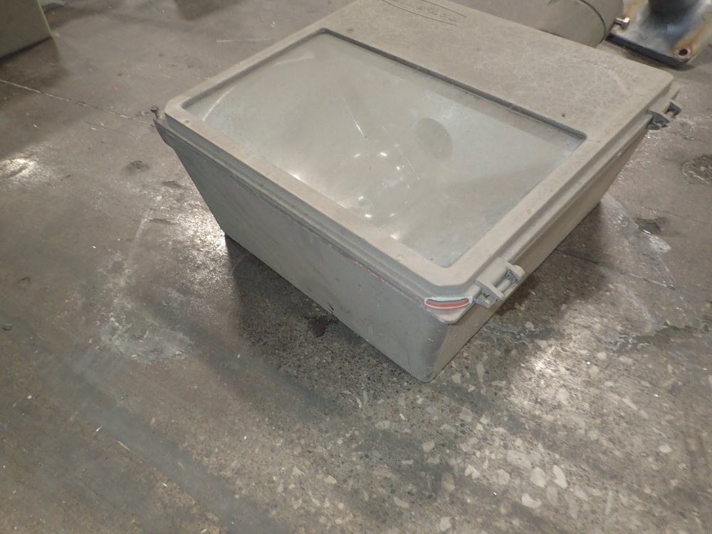 Day Brite Light Fixture