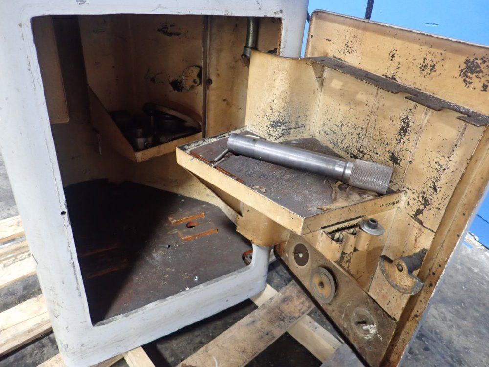 Pratt  Whitney Grinder