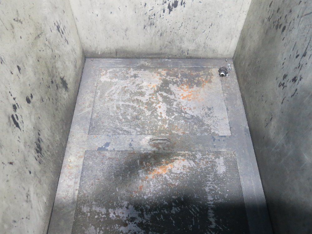 Hippo Hopper 55" X 42" X 33" Steel Bin - Mb-1000