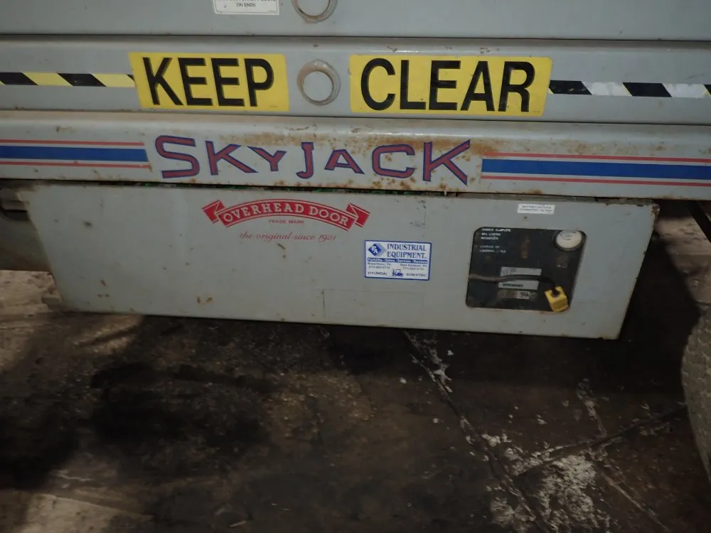 Sky Jack Scissor Lift