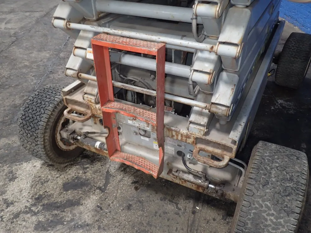 Sky Jack Scissor Lift