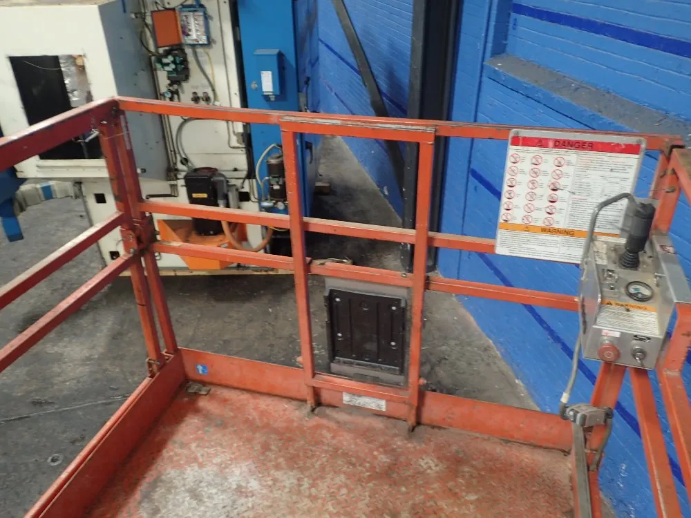 Sky Jack Scissor Lift