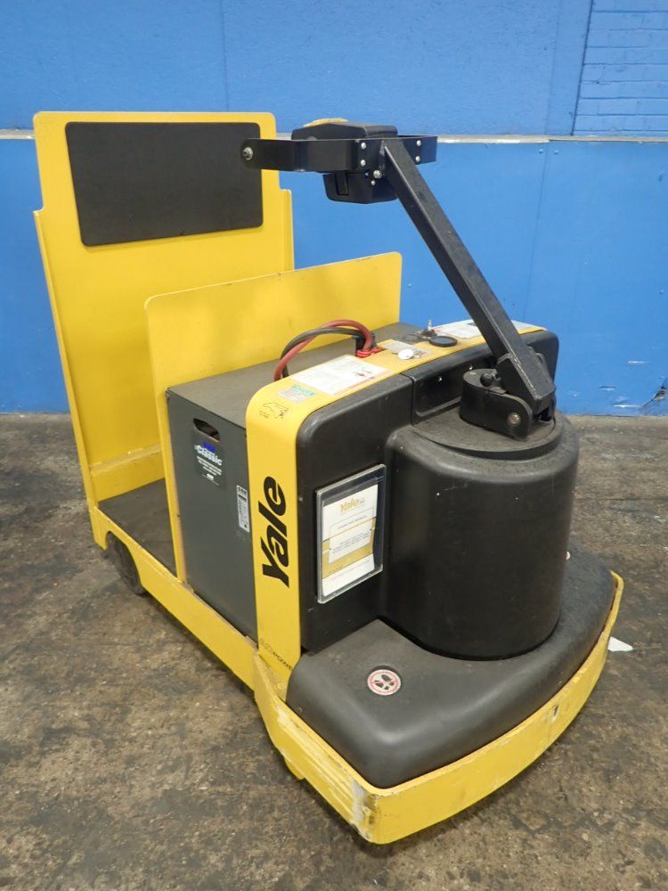Yale Electric Tugger