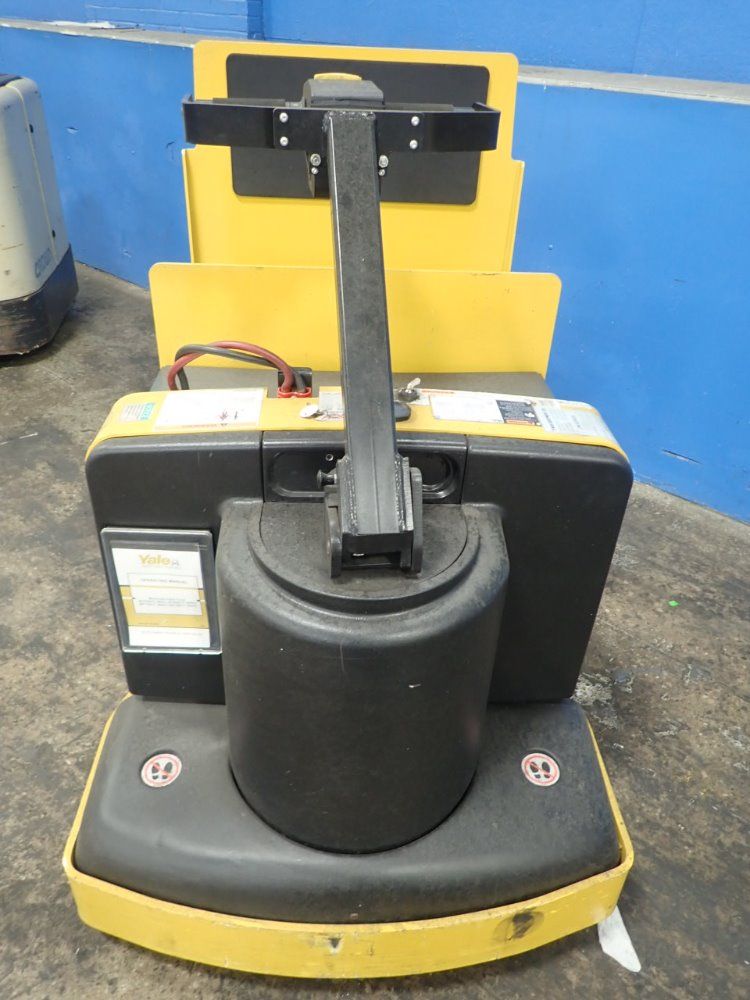 Yale Electric Tugger