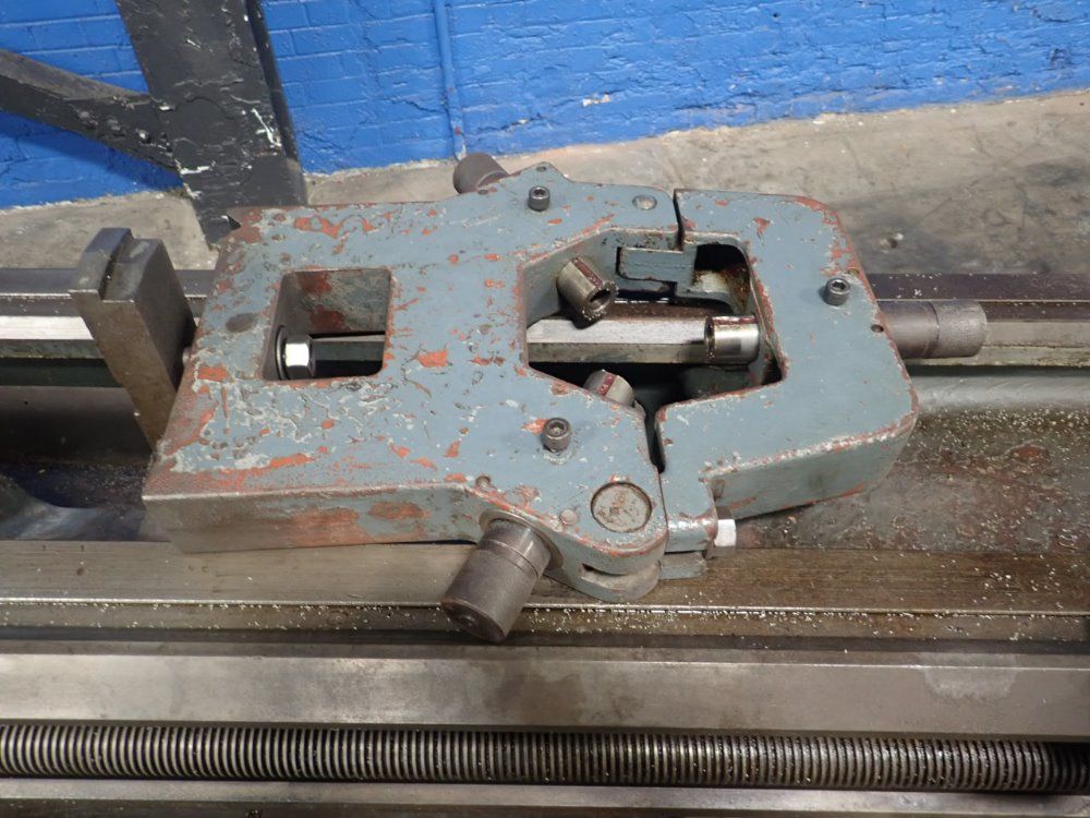 Tos Gap-bed Lathe