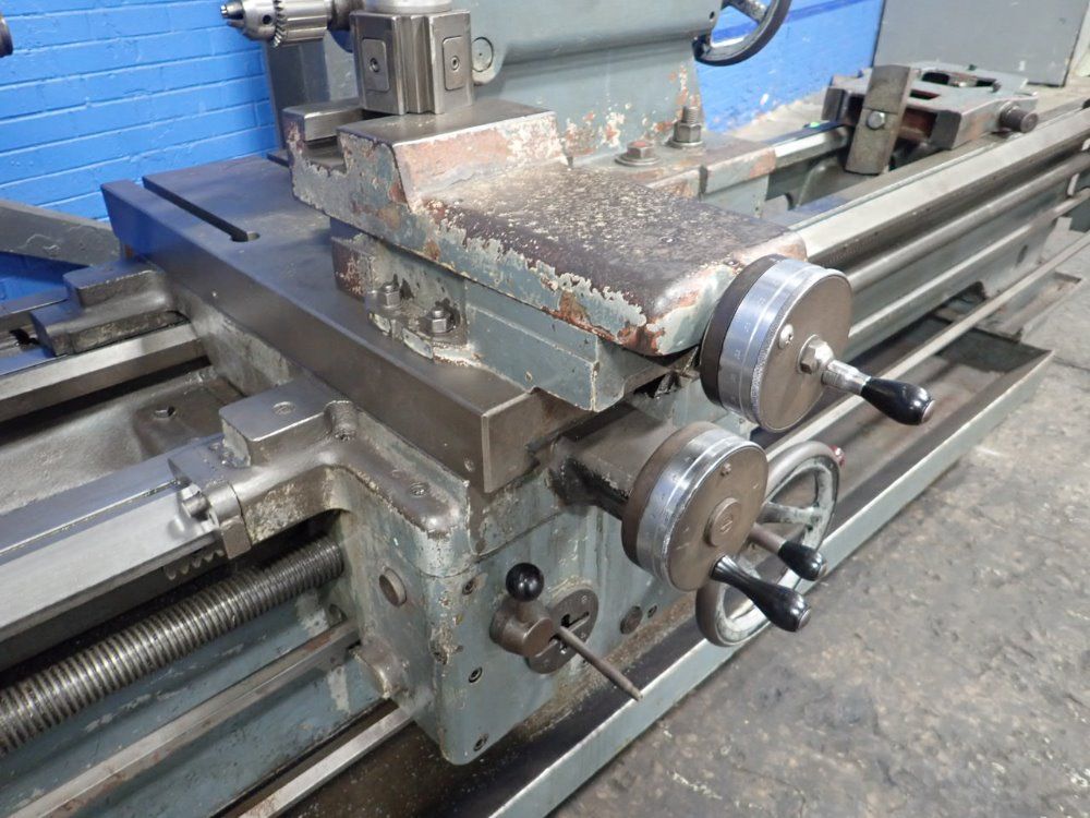 Tos Gap-bed Lathe
