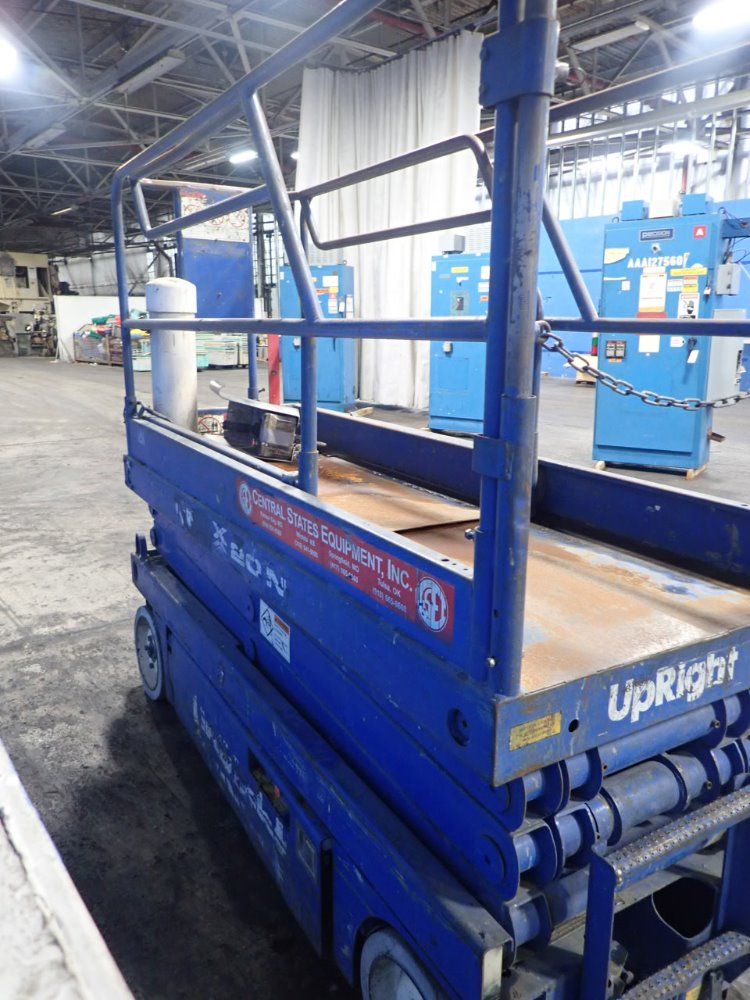 Upright Inc Platform Scissor Lift