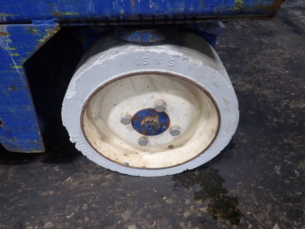 Upright Inc Platform Scissor Lift