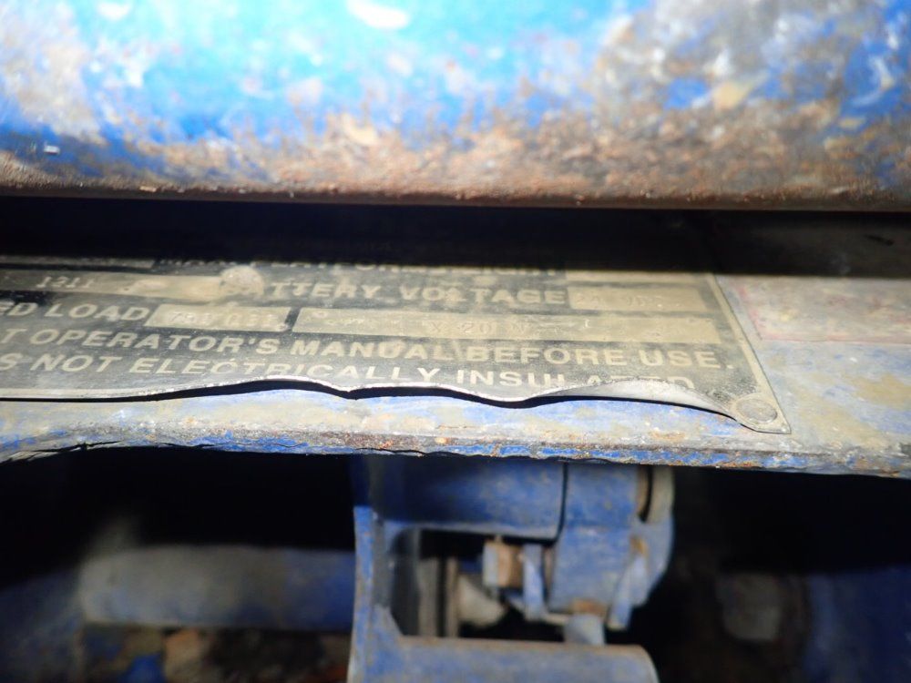 Upright Inc Platform Scissor Lift