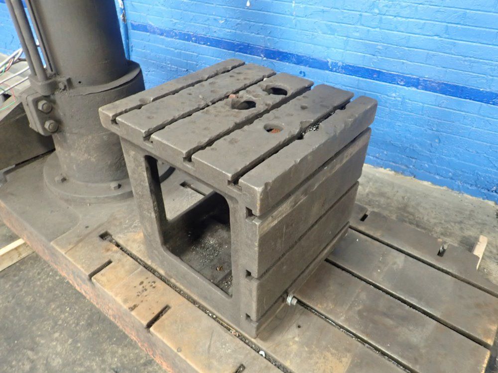 Dreses Mueller Radial Arm Drill