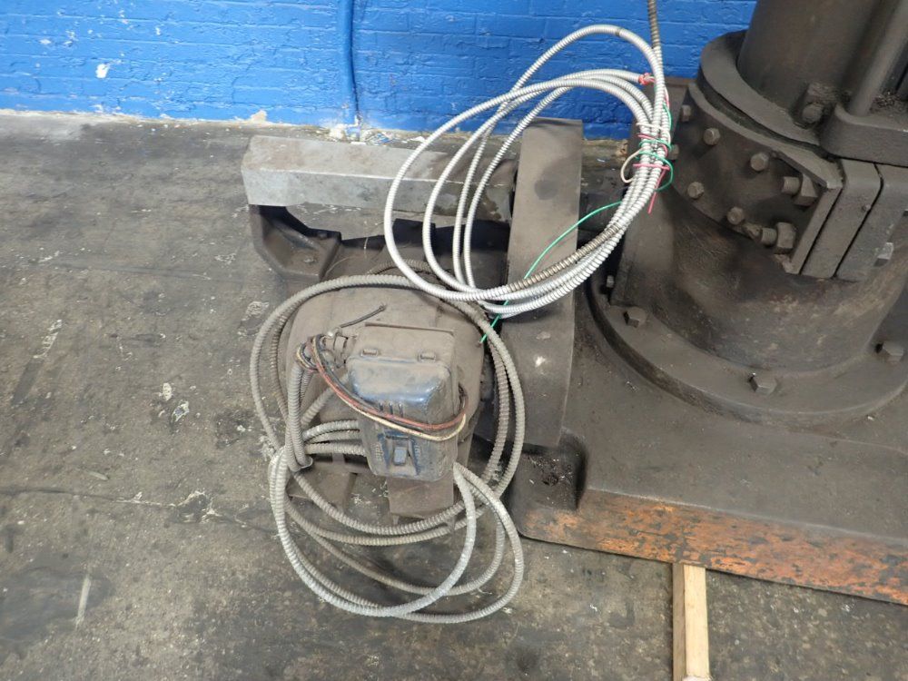 Dreses Mueller Radial Arm Drill