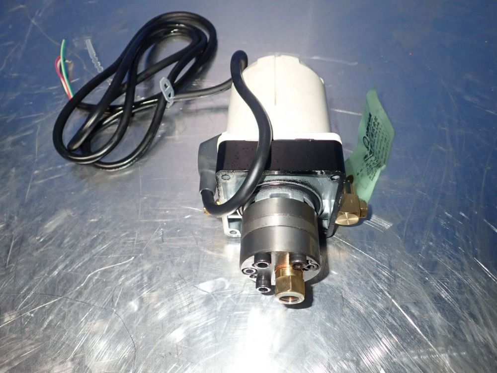 Omega/nanshin Kiko Lubricator