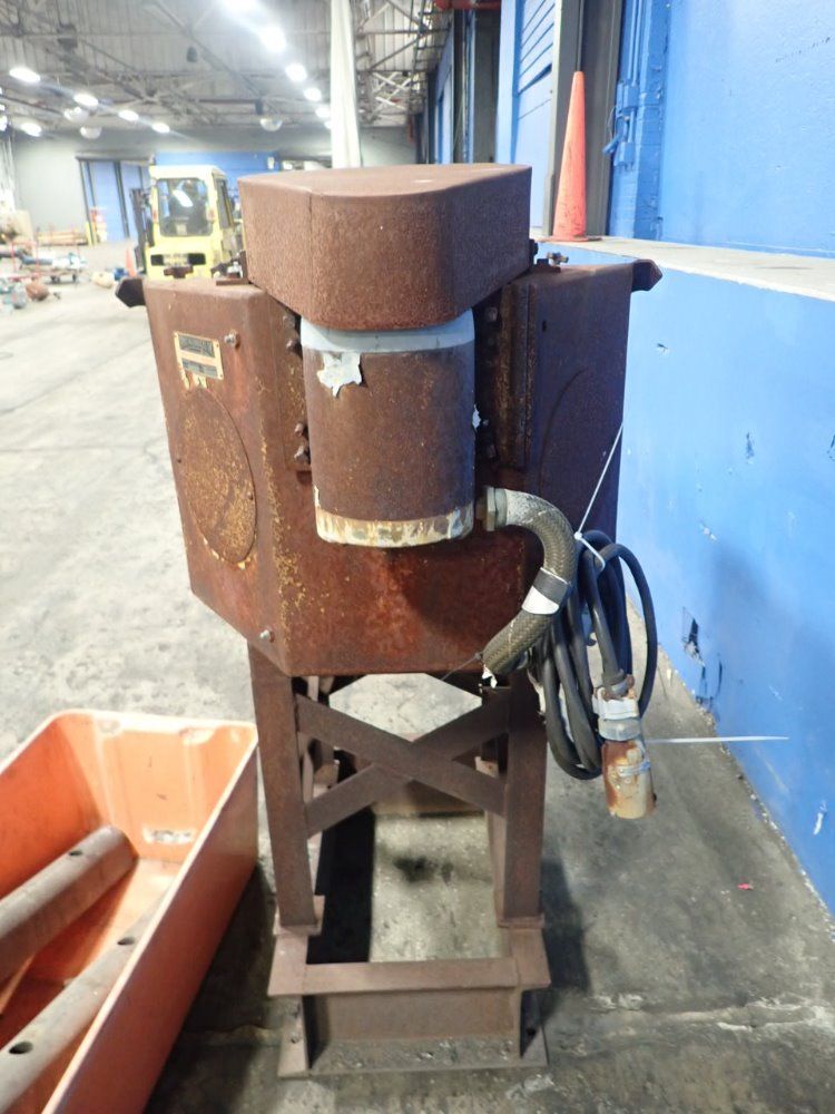 Sprout & Waldron Vibratory Feeder
