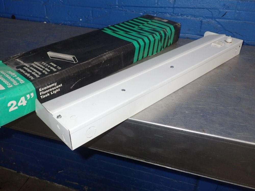 American Fluorescent Corp. Fluorescent Light Fixture