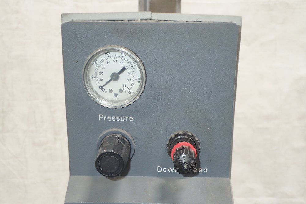 Branson 920 Iw+ Ultrasonic Welder - 920 Iw+