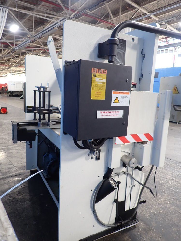 Hurco / Mebusa 78 3/4", 40ton 6' Press Brake - Ph 40/20