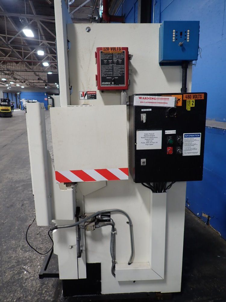 Hurco / Mebusa 78 3/4", 40ton 6' Press Brake - Ph 40/20