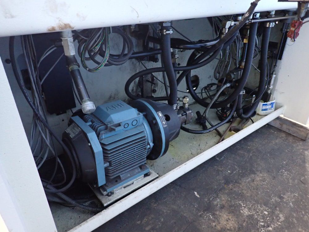 Hurco / Mebusa 78 3/4", 40ton 6' Press Brake - Ph 40/20