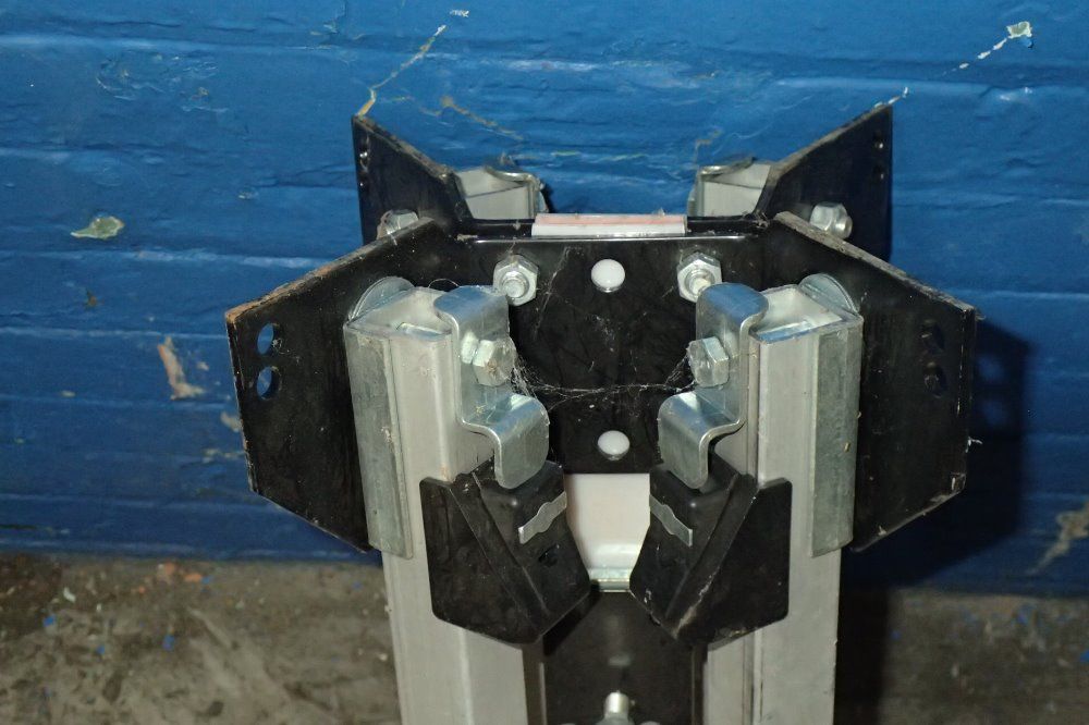 Easterm Metal Compact C-stand