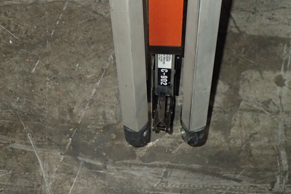 Easterm Metal Compact C-stand