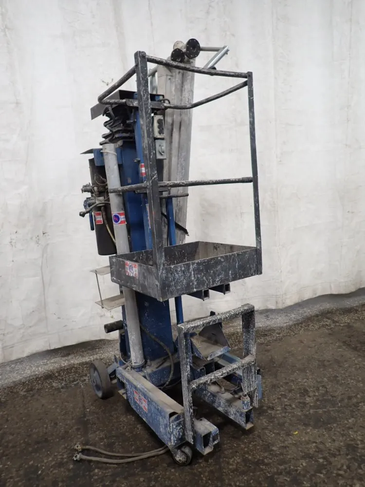 Up-right Inc Platform Lift