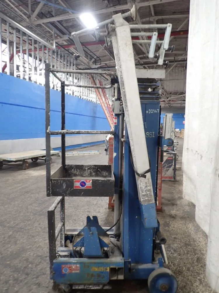 Up-right Inc Platform Lift