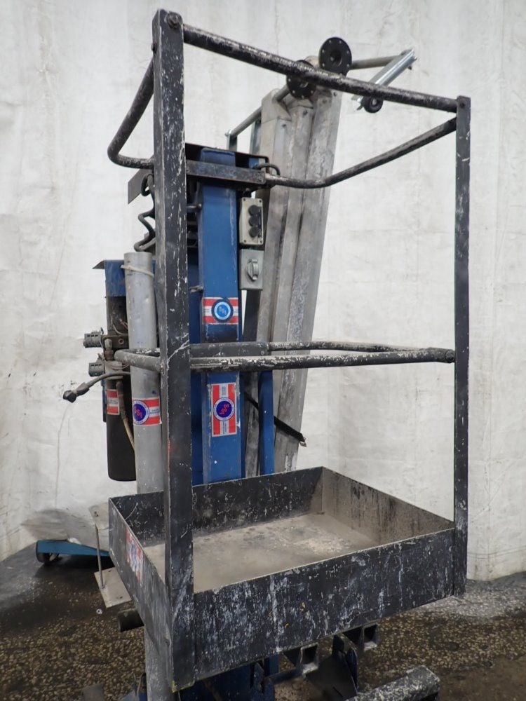 Up-right Inc Platform Lift