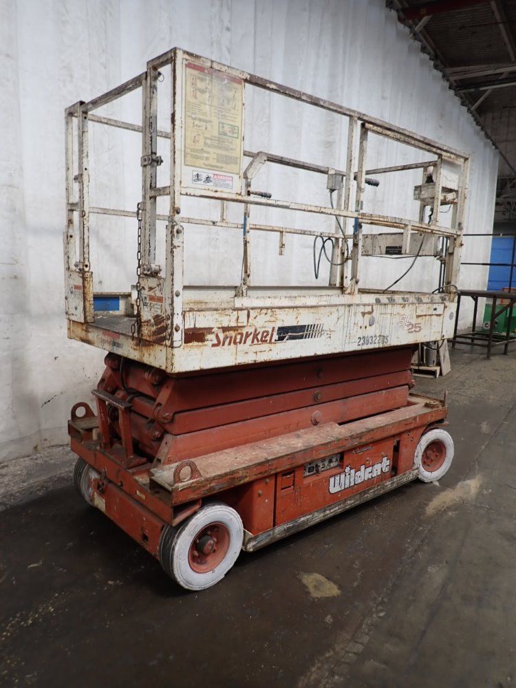 Snorkel 850# / 25' Sl-25 Platform Scissor Lift - Sl-25