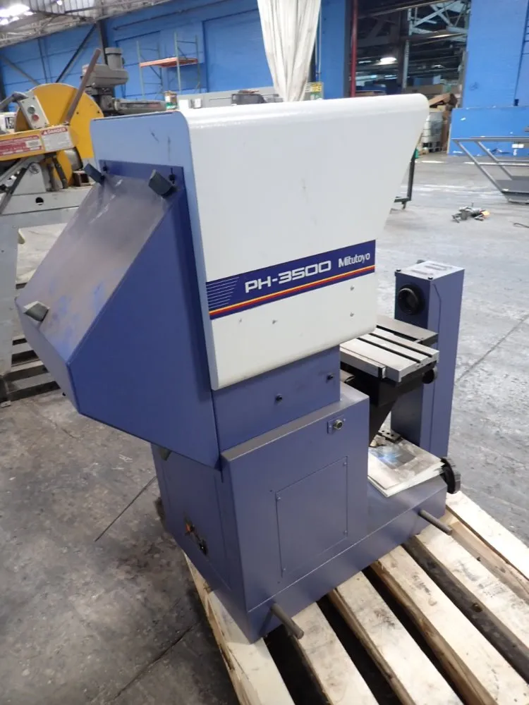 Mitutoyo 14" Screen Ph-3500 Optical Comparator - Ph-3500