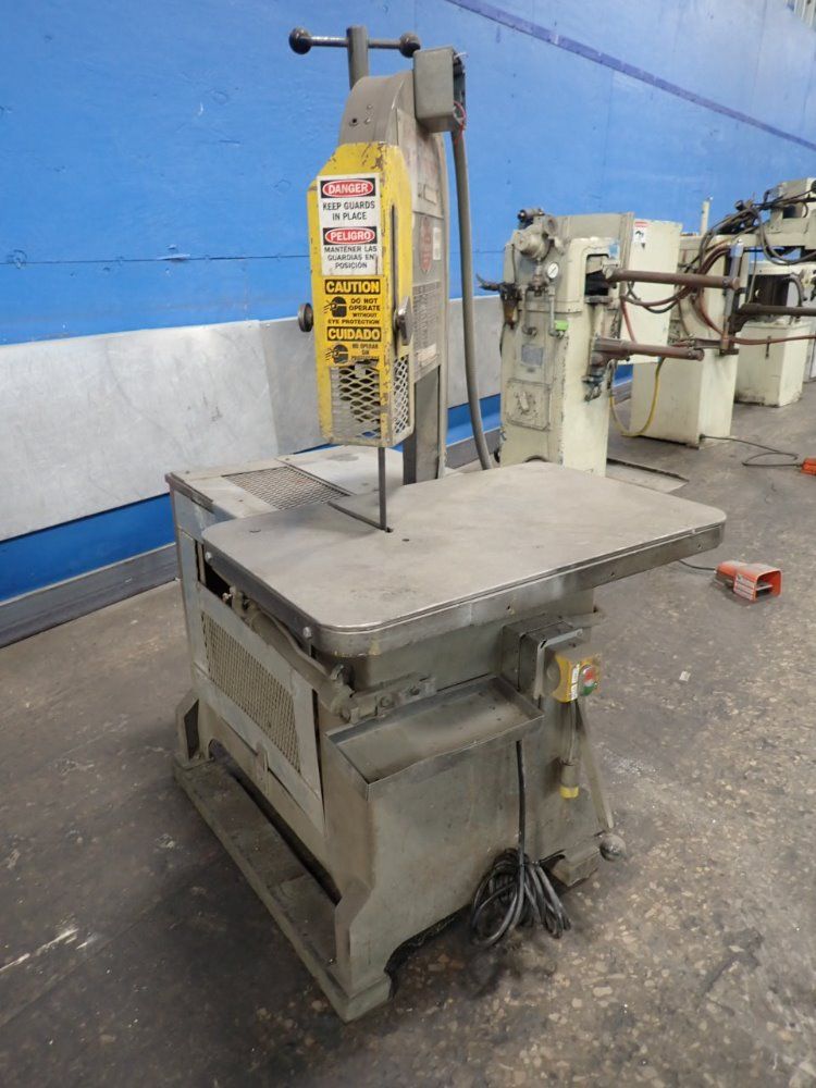 Roll-in Vertical Band Saw