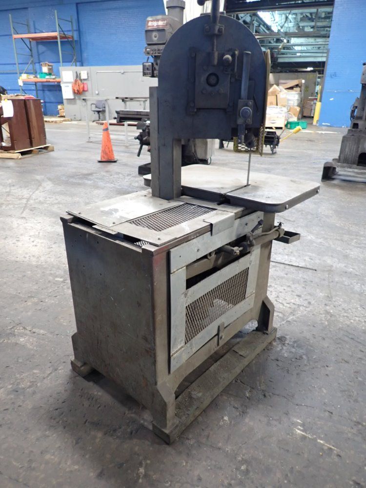 Roll-in Vertical Band Saw