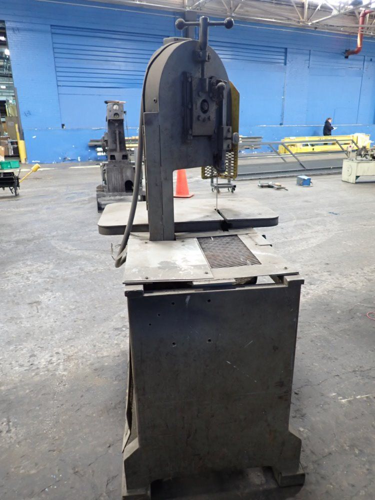 Roll-in Vertical Band Saw
