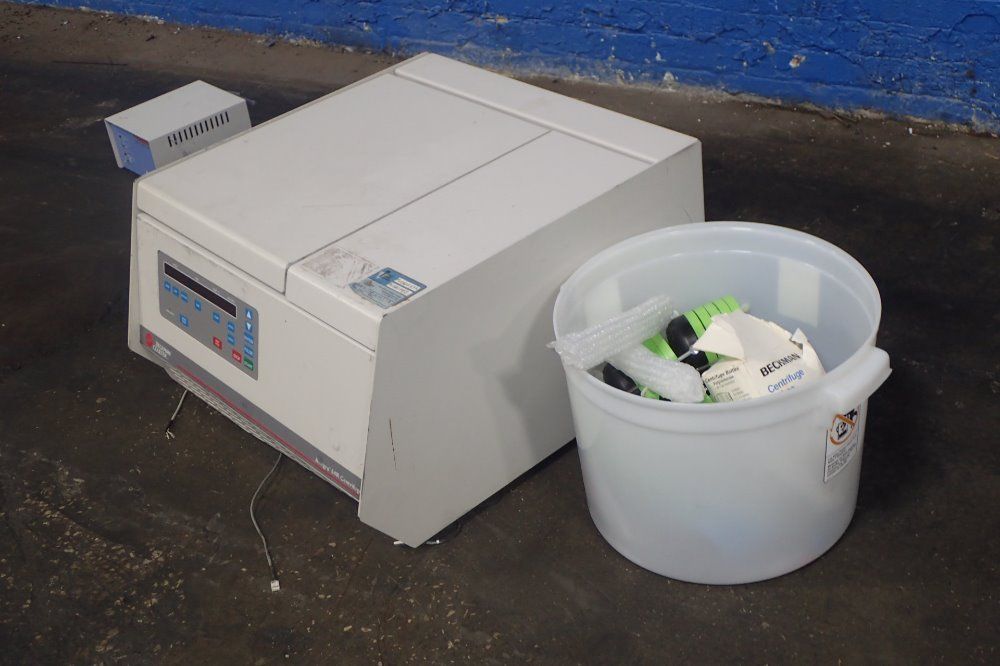 Beckamn Coulter Centrifuge