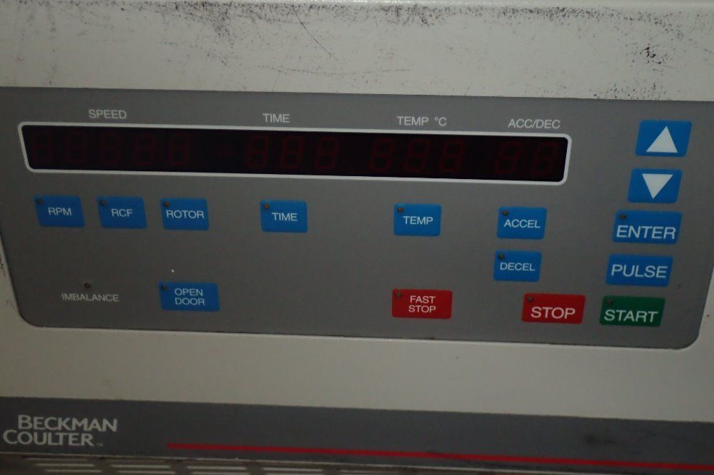 Beckamn Coulter Centrifuge