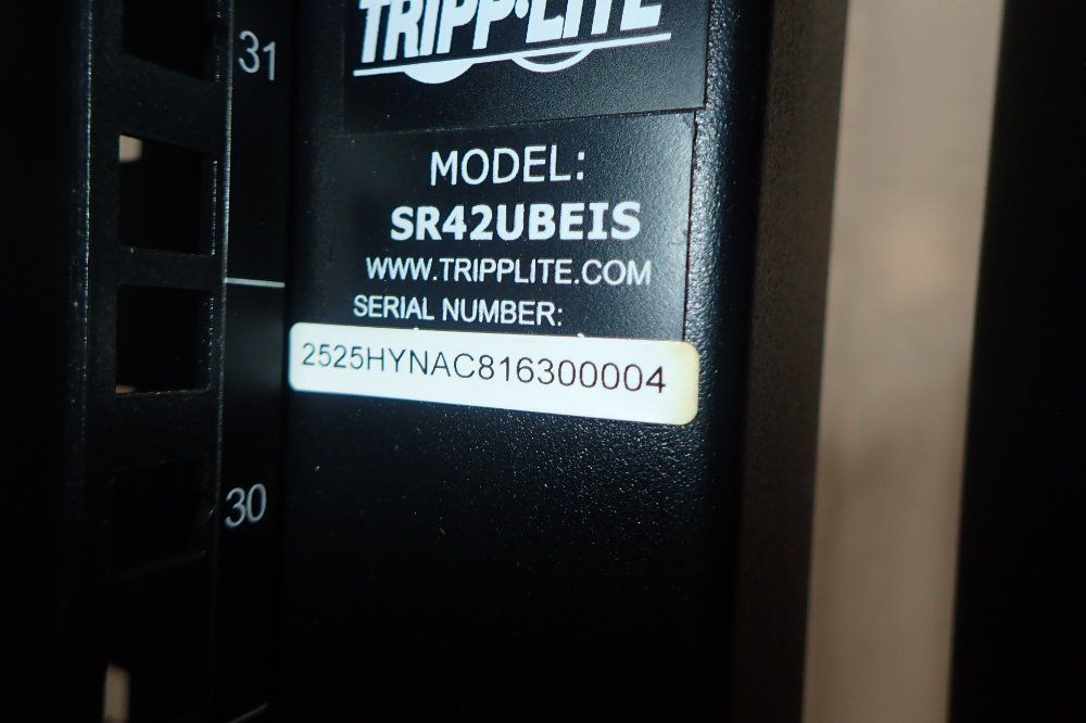 Tripp Lite Computer Servo Cabinet