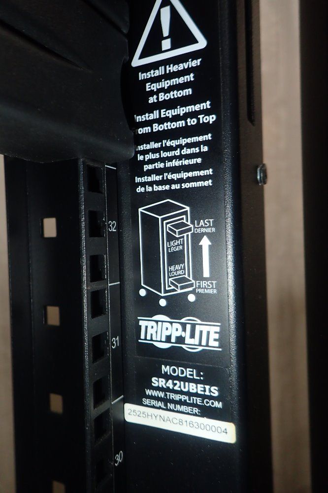 Tripp Lite Computer Servo Cabinet