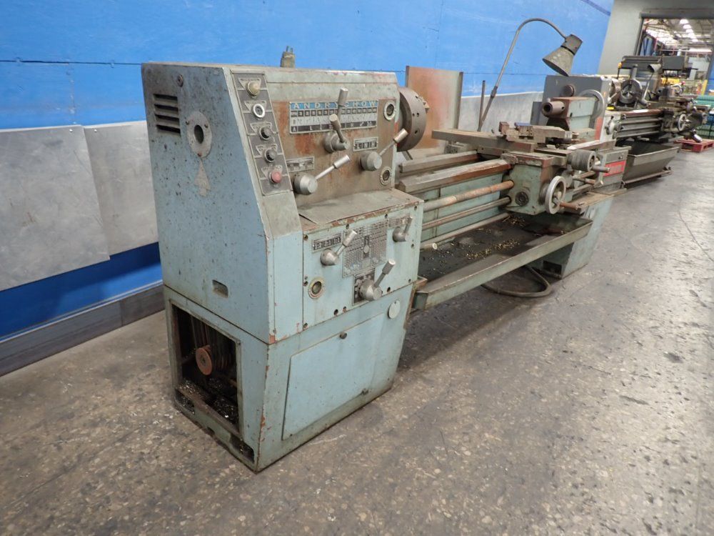 Toolmex 18"/24" X 60" Tug-40 Gap -bed Lathe - Tug-40