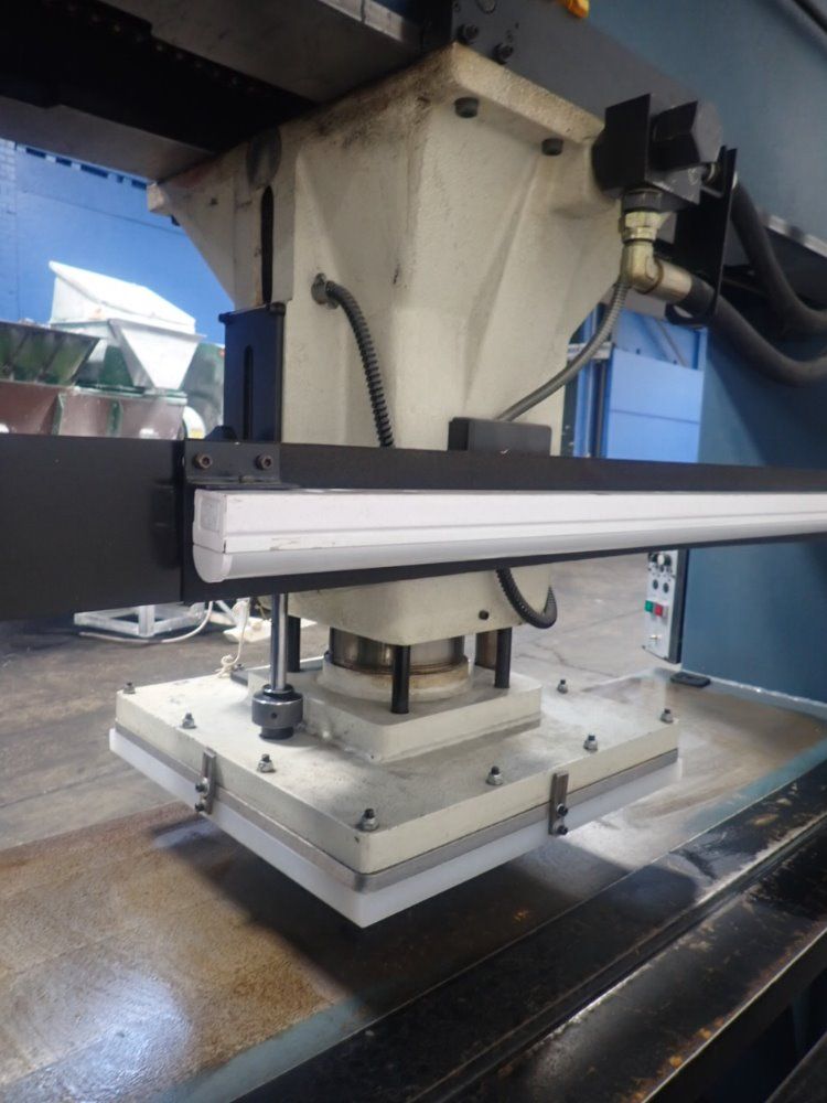 Hudson Machinery Traveling Head Press