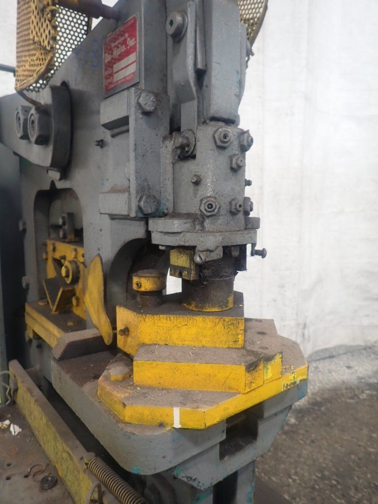 Uni-hydro Ironworker