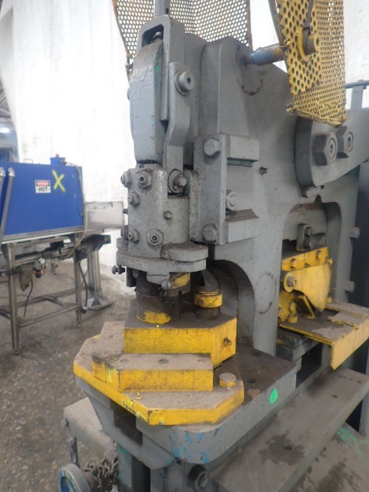 Uni-hydro Ironworker