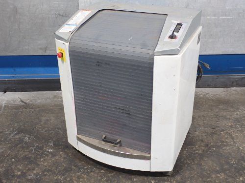 Fluid Management Paint Shaker