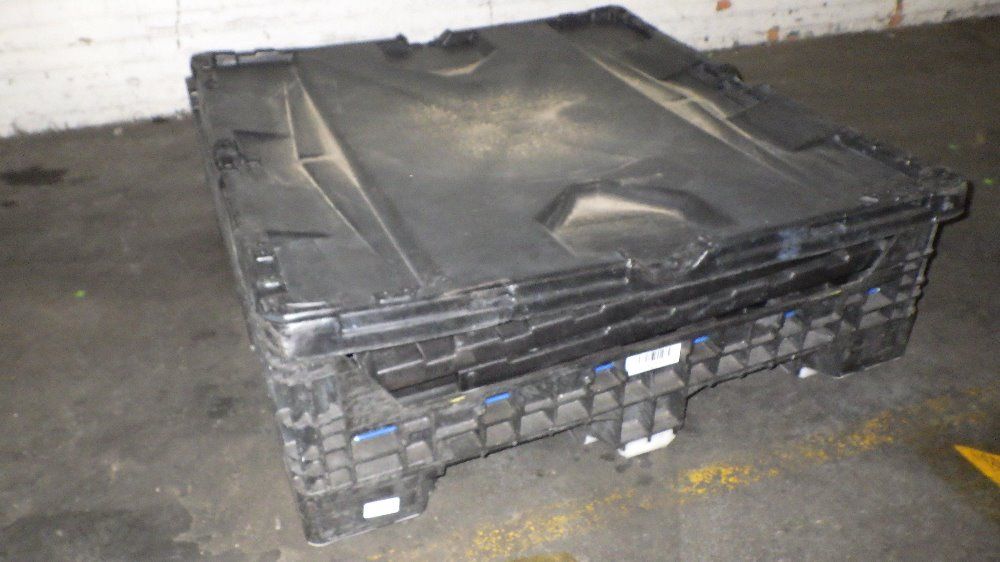A.r. Arena Products 40" X 45" X 40" Id Collapsible Plastic Crate - 4548451-1