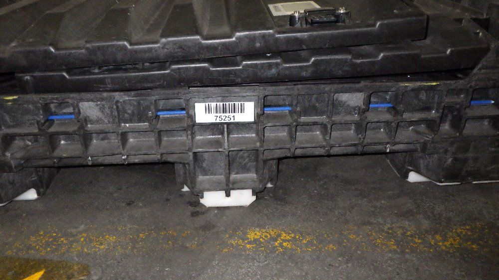 A.r. Arena Products 40" X 45" X 40" Id Collapsible Plastic Crate - 4548451-1