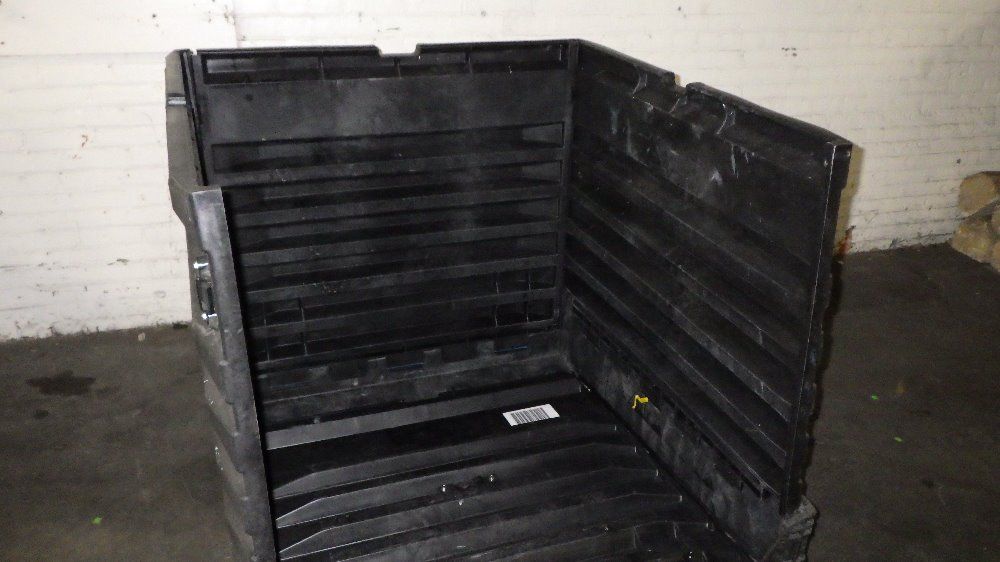 A.r. Arena Products 40" X 45" X 40" Id Collapsible Plastic Crate - 4548451-1