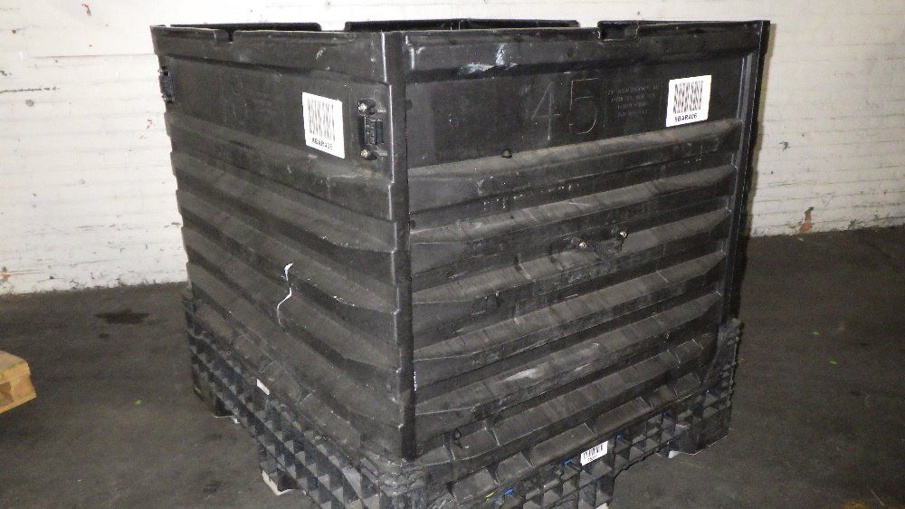 A.r. Arena Products 40" X 45" X 40" Id Collapsible Plastic Crate - 4548451-1